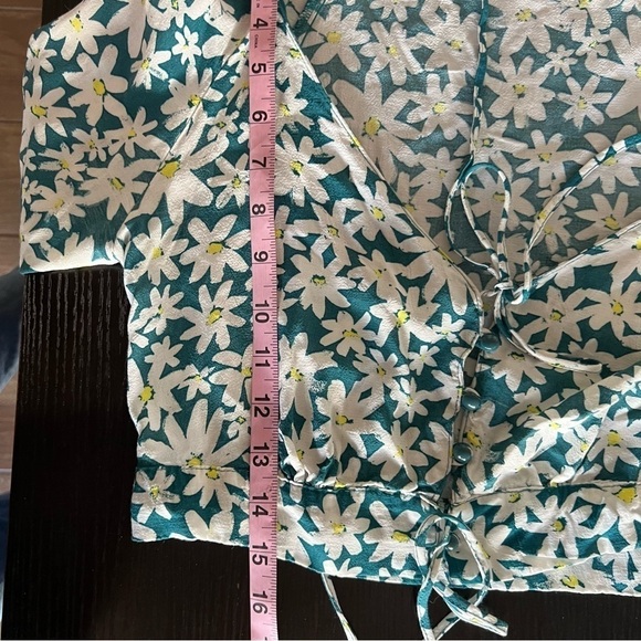 Zara Daisy Print Long Sleeve Crop Top Floral Teal Yellow Size M Button Front - Picture 9 of 11